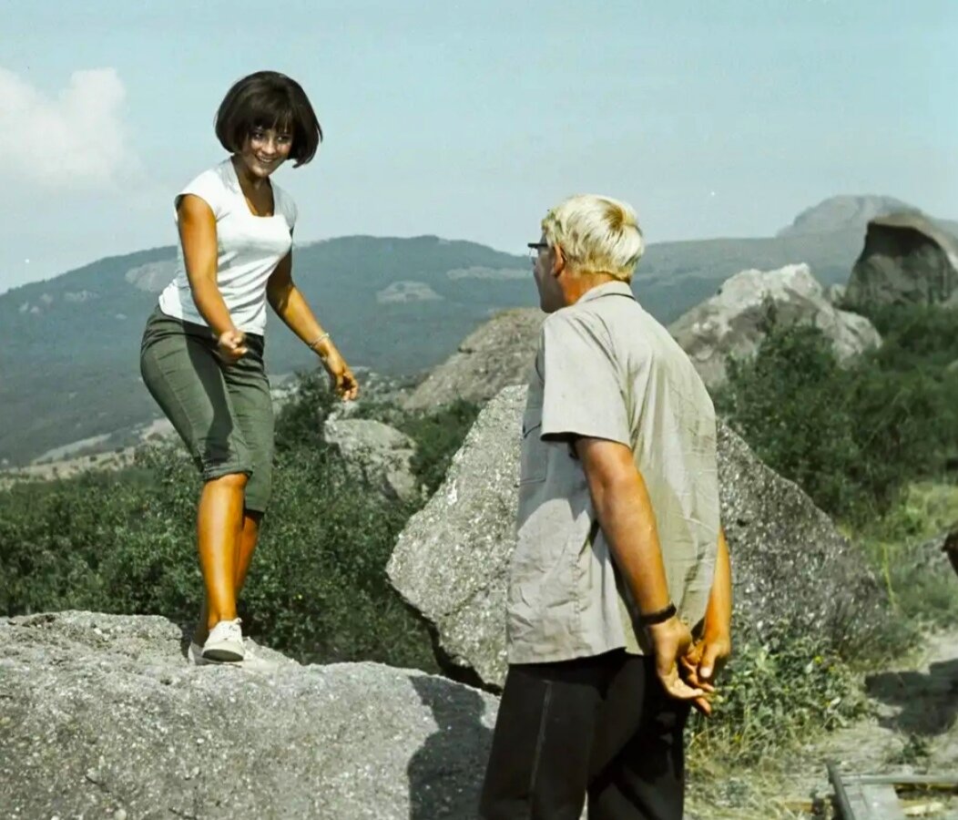 Кадр из фильма «Кавказская пленница, или Новые приключения Шурика»,