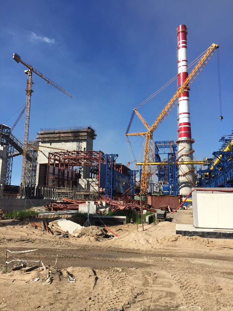 Наш кран слева