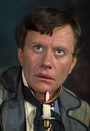 Хлестаков – Иван Карамазов. Видит чёрта – или прозревает будущее?