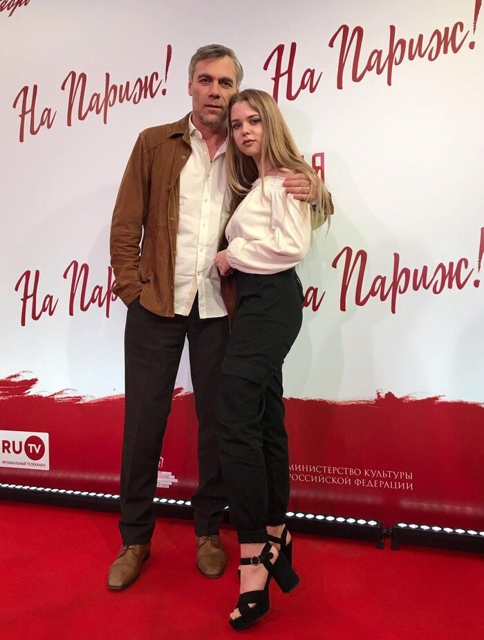 Жена михаила хмурова фото