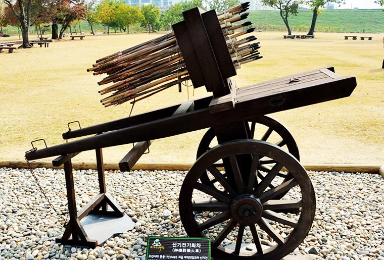 установка для залповой пальбы стрелами с порохом