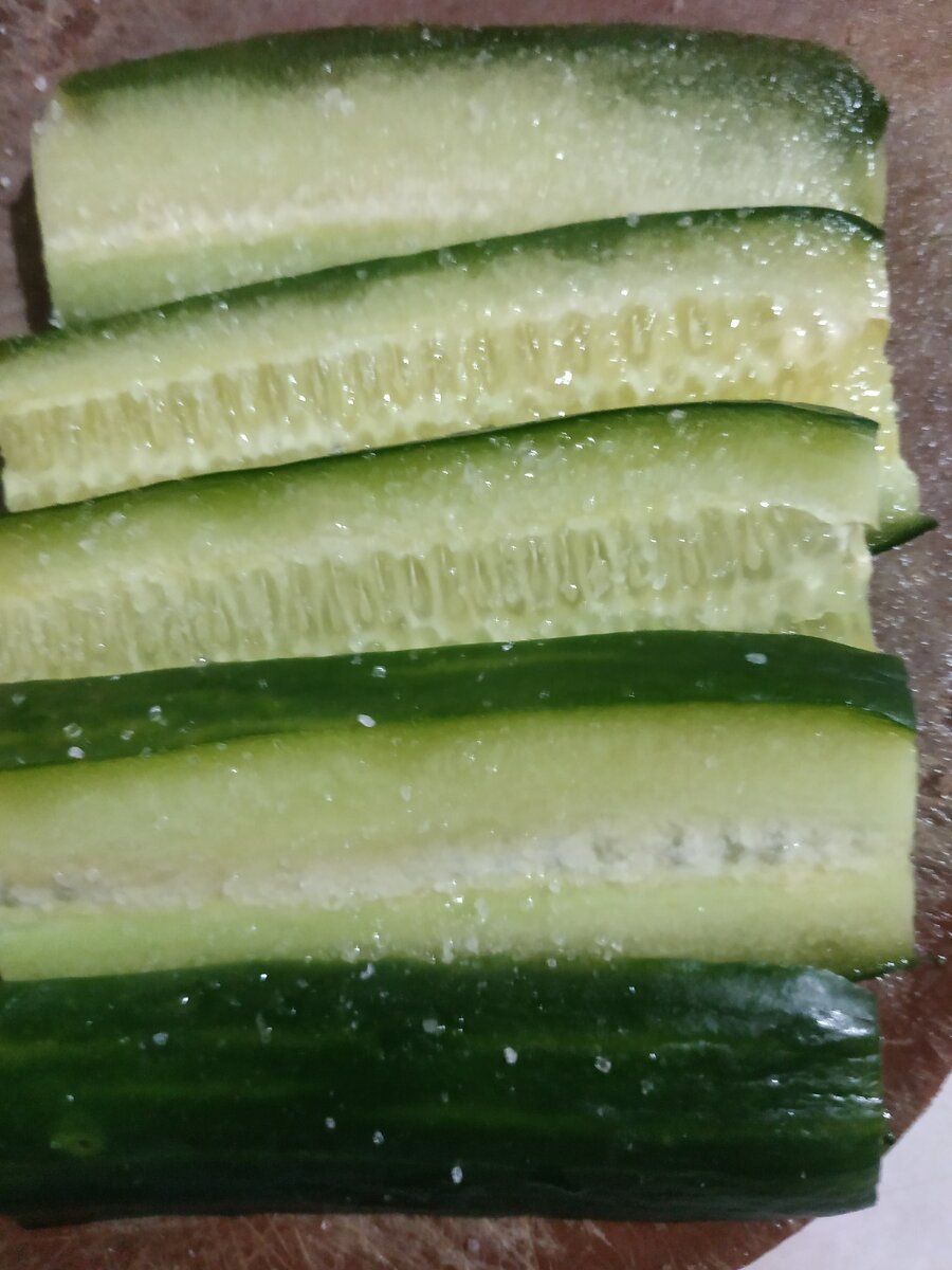 Вкуснямба,надо было сЪесть сырыми, а не жарить.