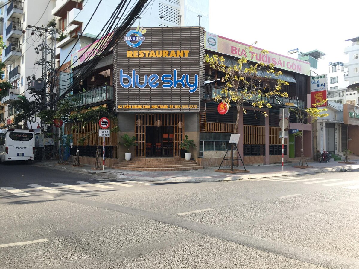 Бывший ресторан Zallo в Нячанге. Март 2021.