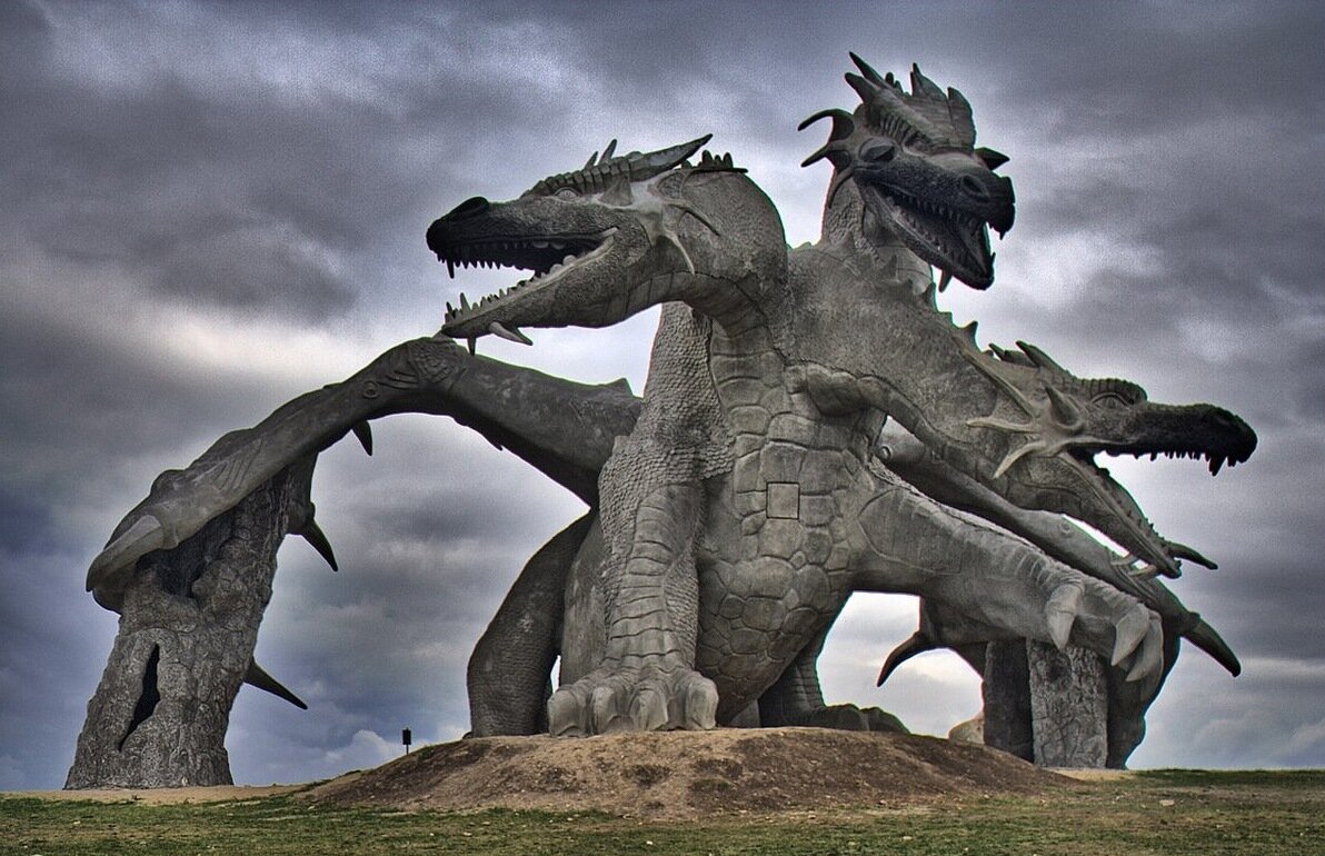 Источник картинки: https://xn----7sbbg4agcdgw4beeq9p.com/slavyanskaya-mifologiya/krokodil-v-slavyanskoy-mifologii/