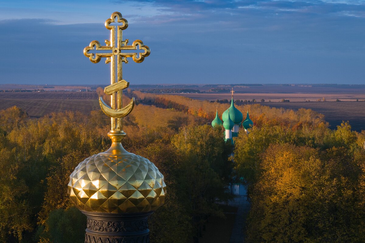 Красный холм Куликова поля. Фото Романа Солопова