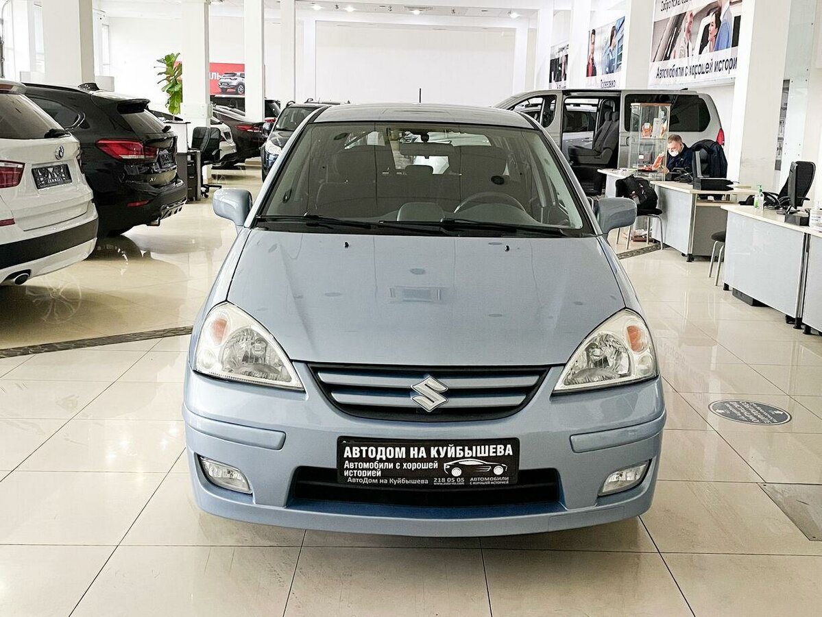 Suzuki Liana. Источник иллюстрации - auto.ru