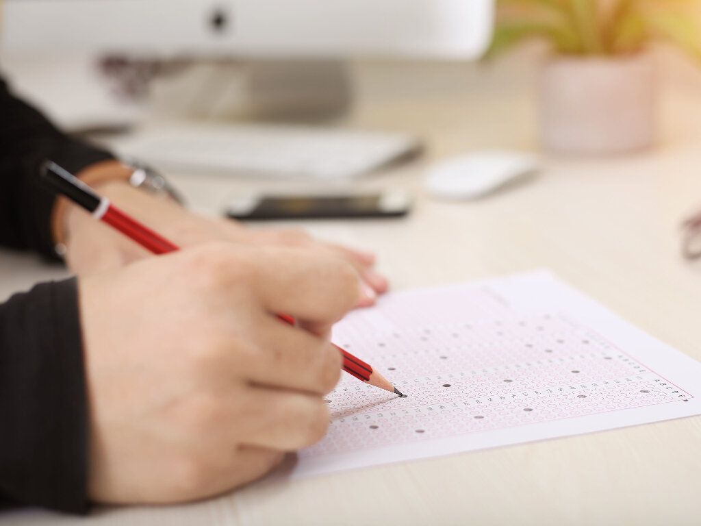 Проводить экзамены на сегодняшний день планируют в традиционном формате. Фото: Pxfuel.com 