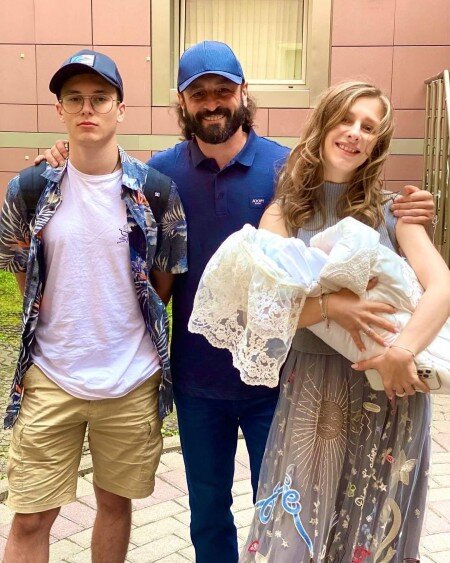 Мартин и Илья Авербух, Лиза Арзамасова с новорожденным сыном Львом