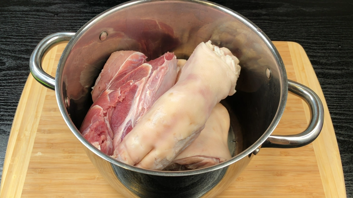 Укладываем мясо