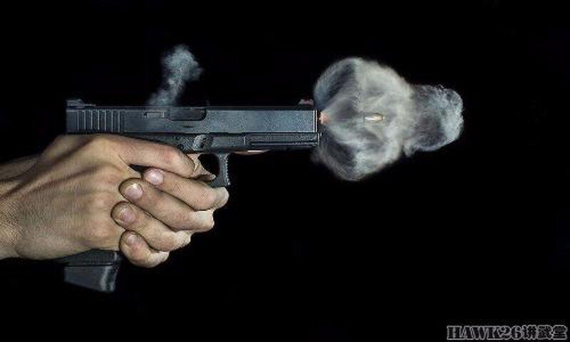 Выстрел из Glock 