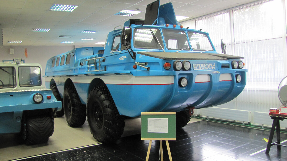 ЗИЛ 49065 "Синяя птица"