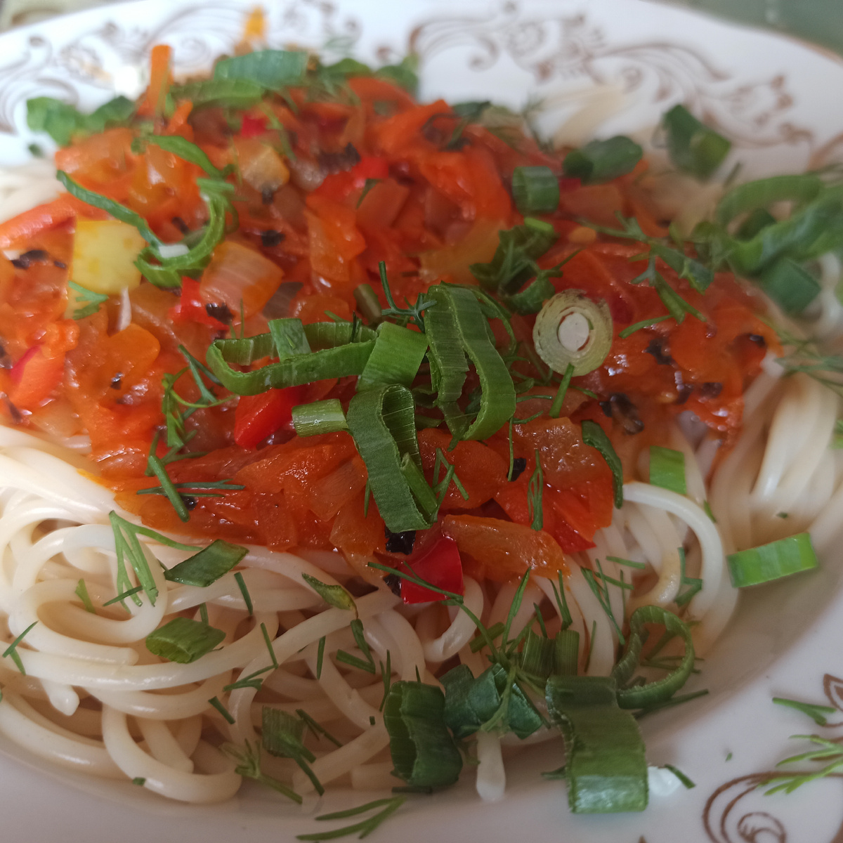 Спагетти с овощами