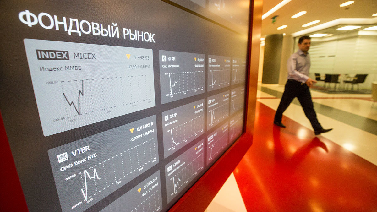 Евгений Разумный / Ведомости 