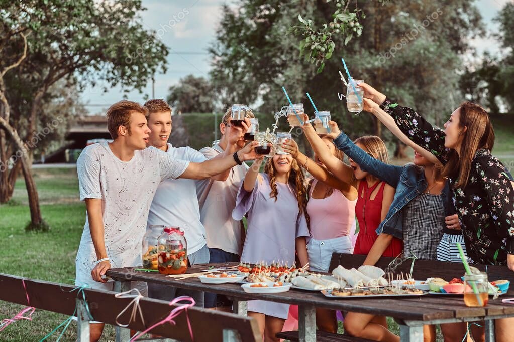 Источник: https://clck.ru/z7xmu