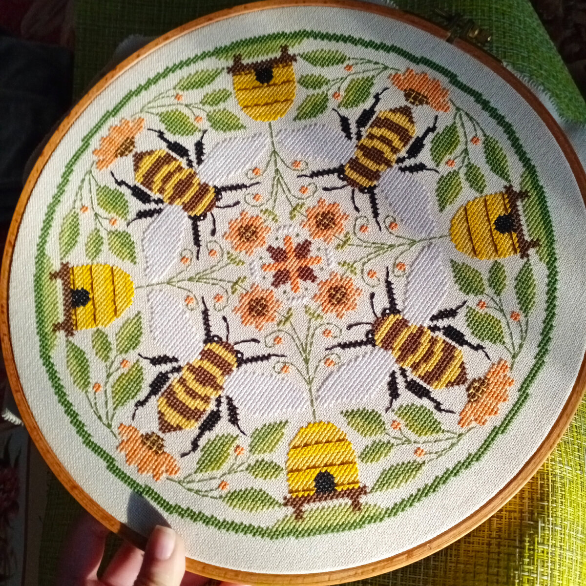 Bees mandala 