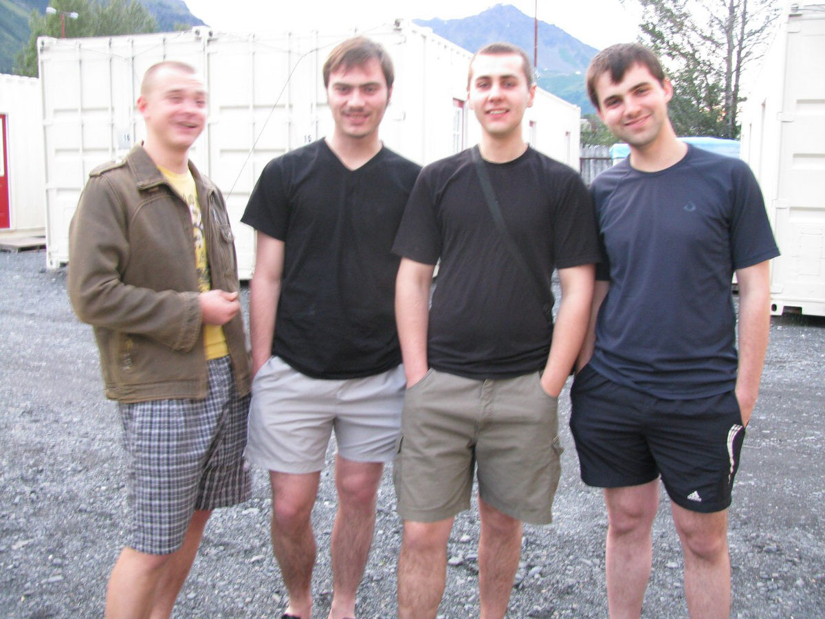 Артем второй слева, Сергей первый справа.