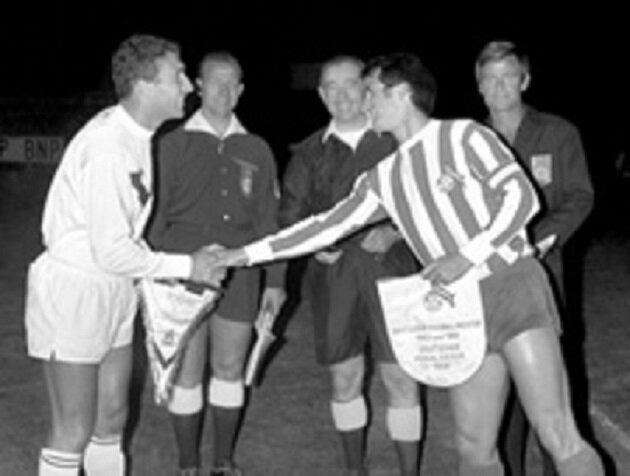 Начало сильнейшего противостояния Первого раунда, между Бордо и Кельном