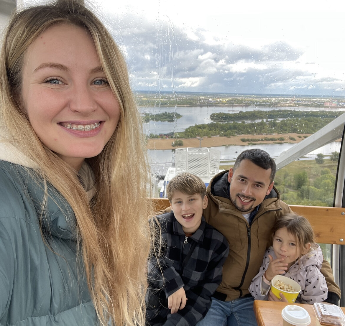 Это наша семья, рада видеть вас на канале 💙