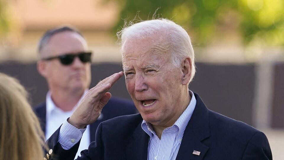     В ФРГ заявили, что США и ЕС оказались "на грани войны" из-за Байдена REUTERS/Kevin Lamarque