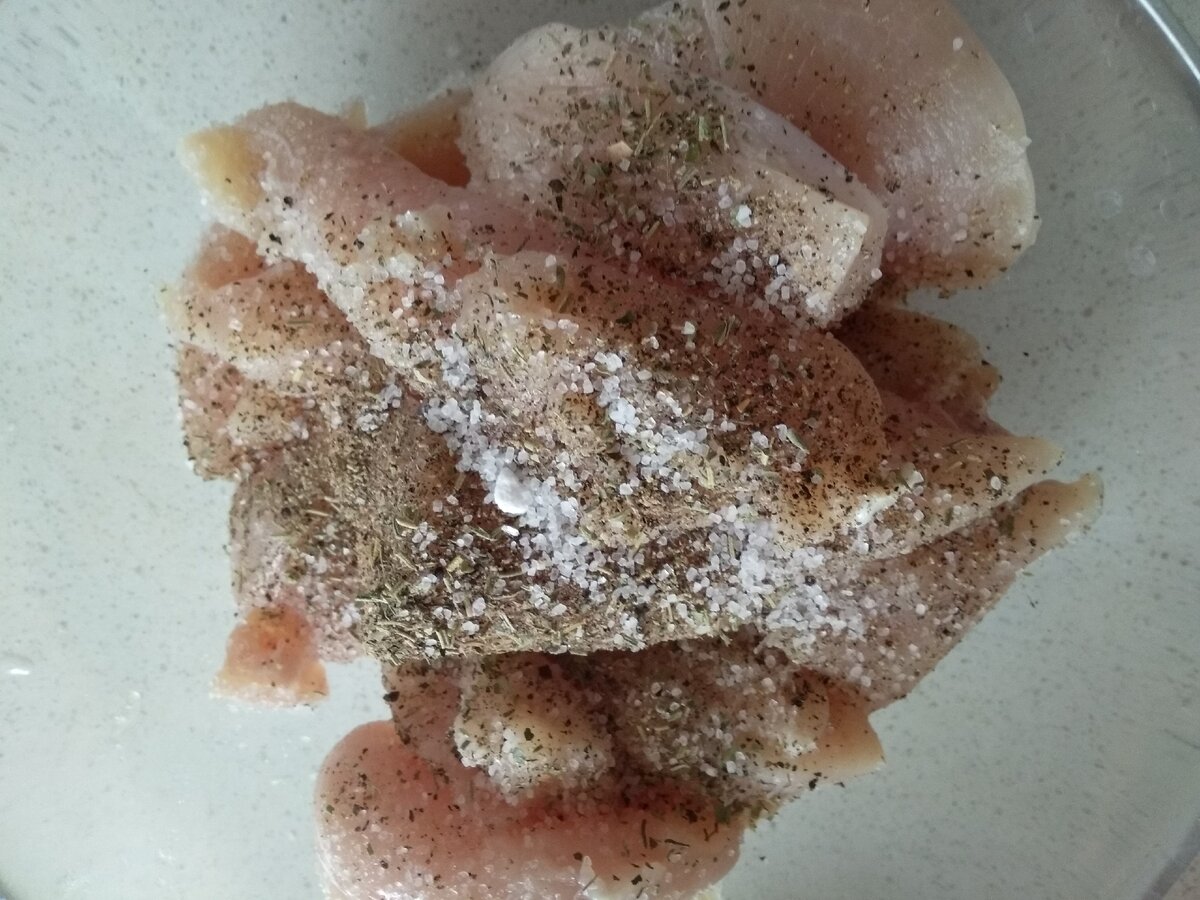 Рулеты из курицы с беконом