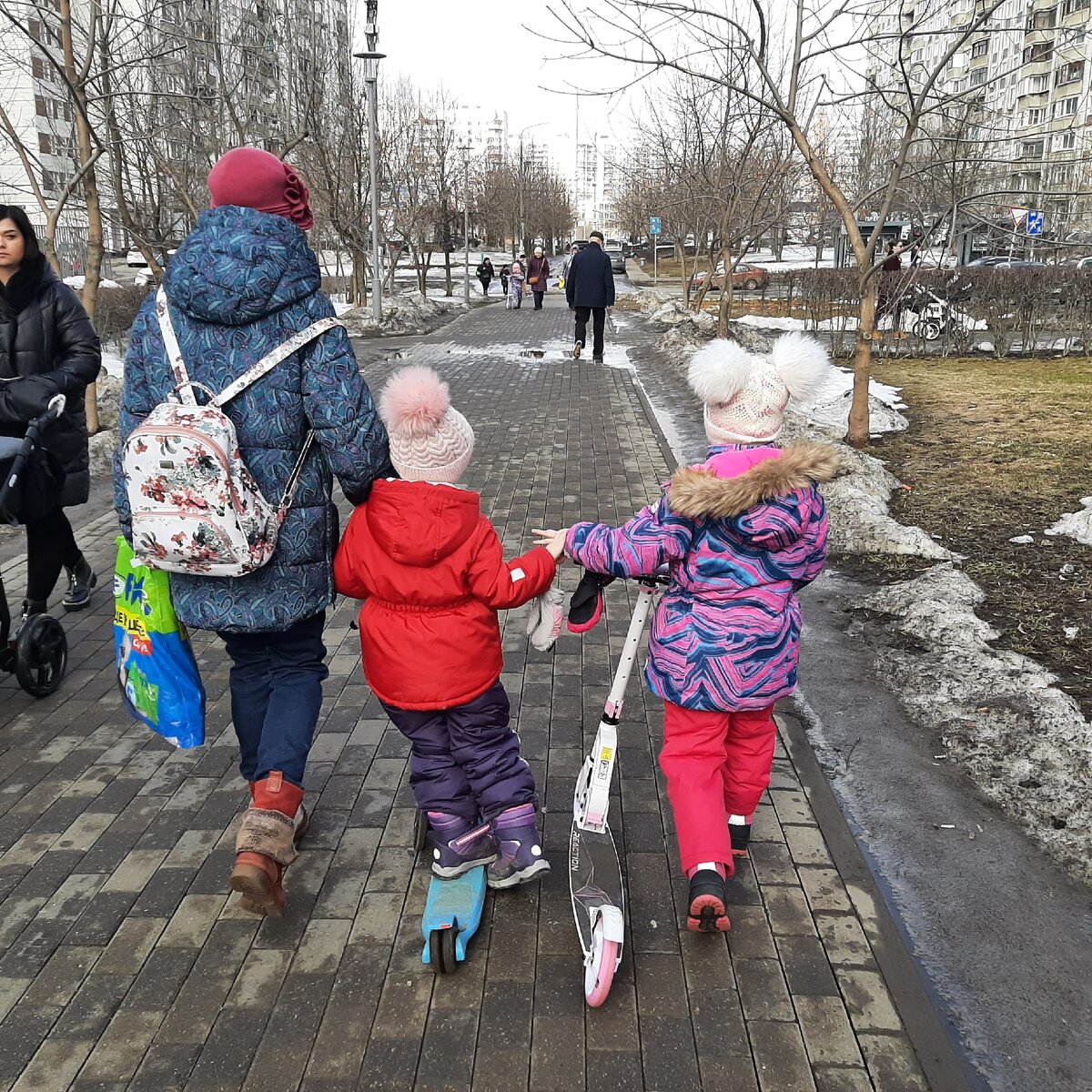 На выписку в поликлинику