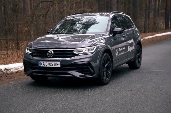 Volkswagen Tiguan вид спереди