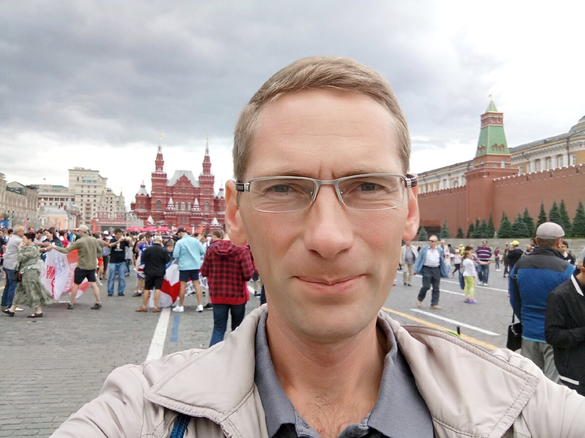 В Москве я всё-таки побывал, и не раз. Но позже. Красная площадь. Фото автора