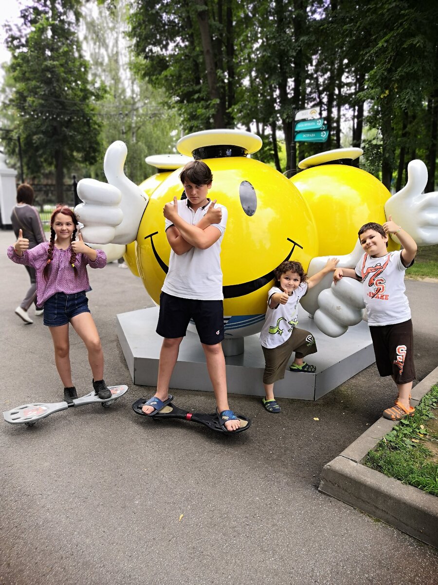 Эта банда не даёт расслабиться ни на секунду.