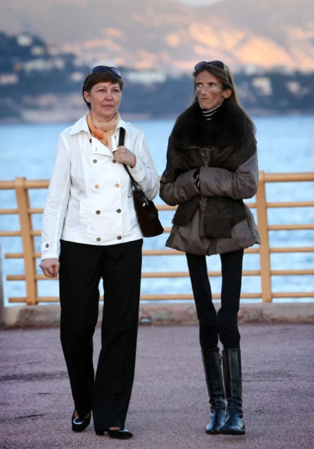 Валерия Литвинова с мамой, фото из открытого источника "Яндекс. Картинки." 