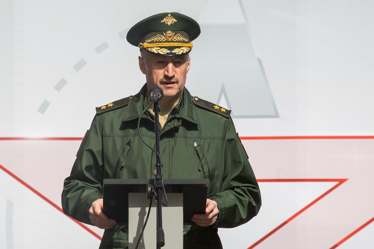 Начальник Военного инновационного Технополиса «ЭРА», генерал-лейтенант Владимир Ивановский