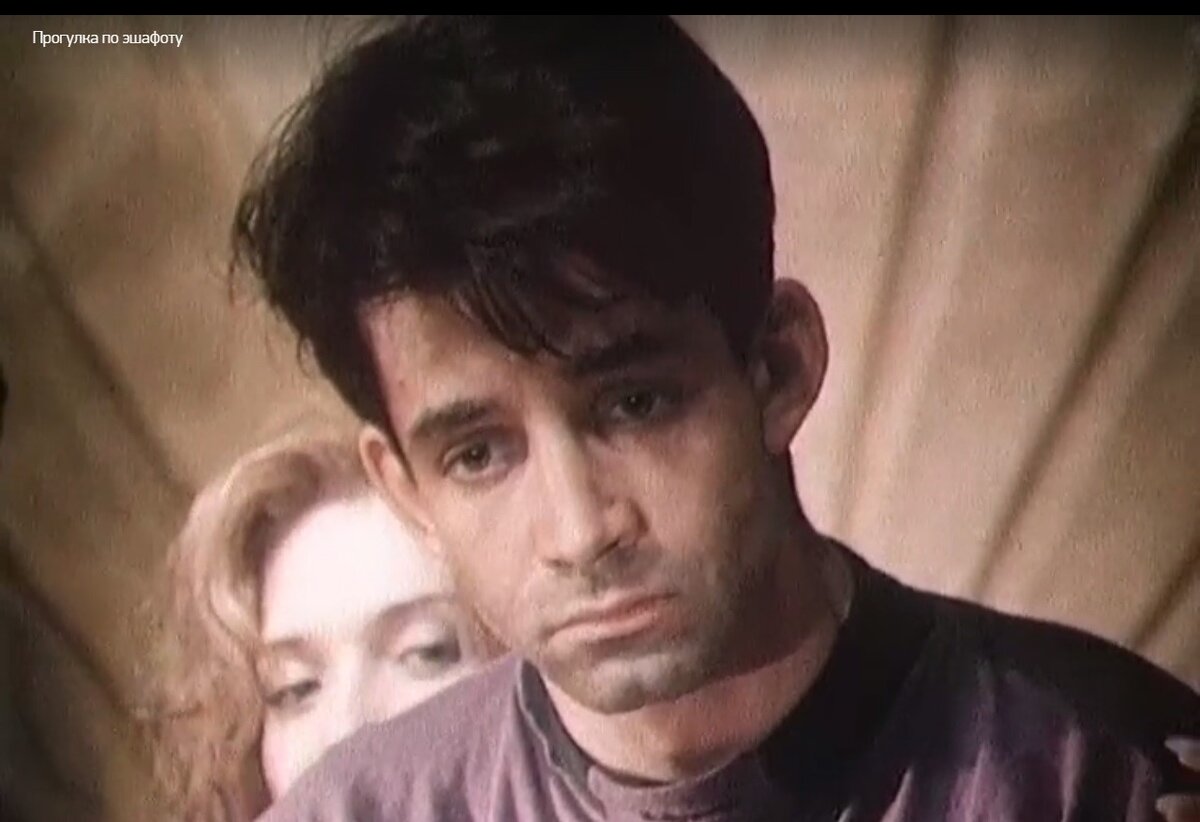 Как грустно... Такое же лицо было и у меня, когда я думал - "Зачем я стал смотреть этот фильм?"