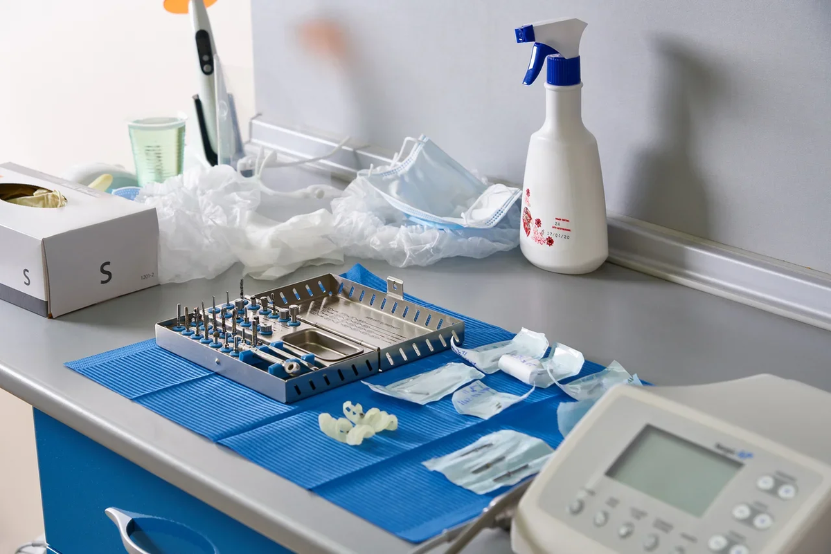 Откололся зуб. Что теперь делать? 