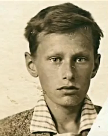 Виктор Коклюшкин в юности 