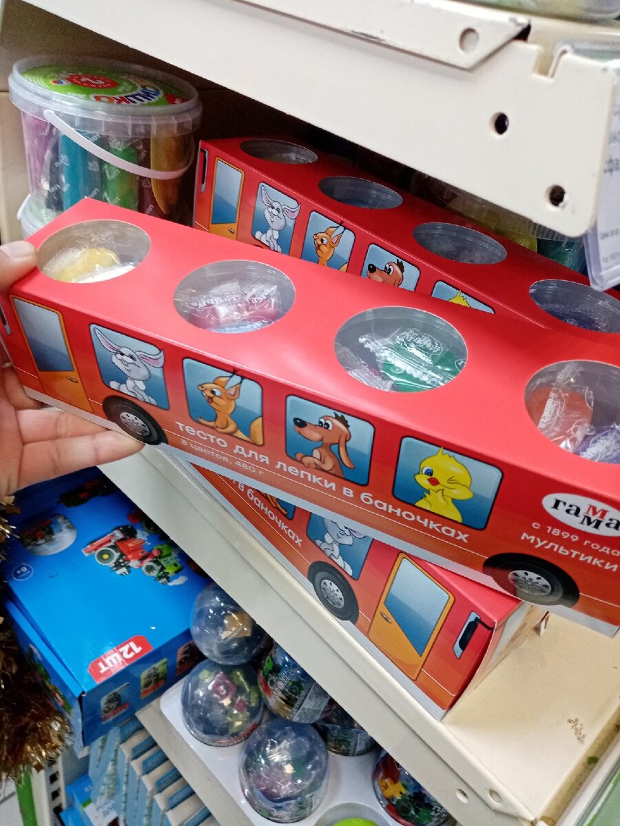 Тесто для лепки.  Листайте, что бы увидеть все фото и цену в магазине  «Фикс Прайс».