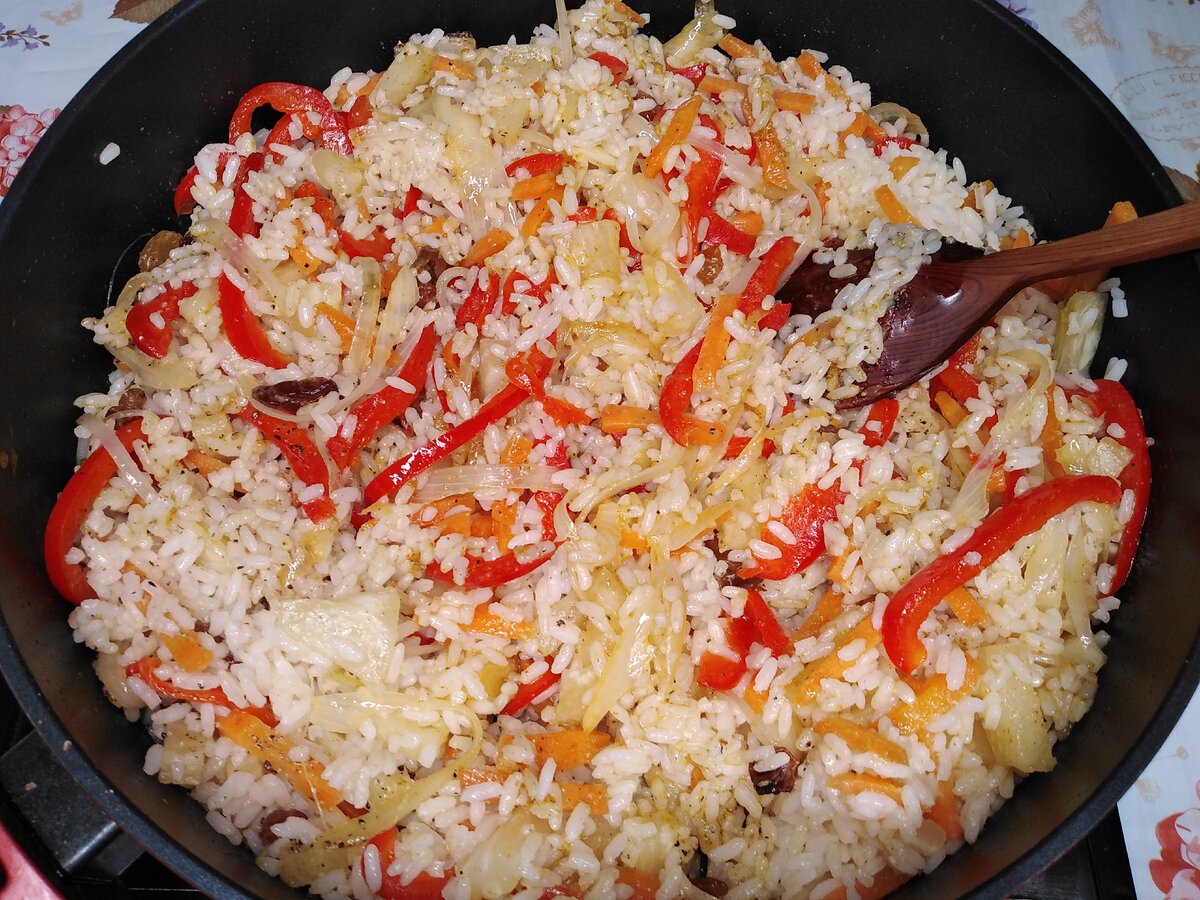 Рис с креветками и ананасом – блюдо, поражающее своим вкусом