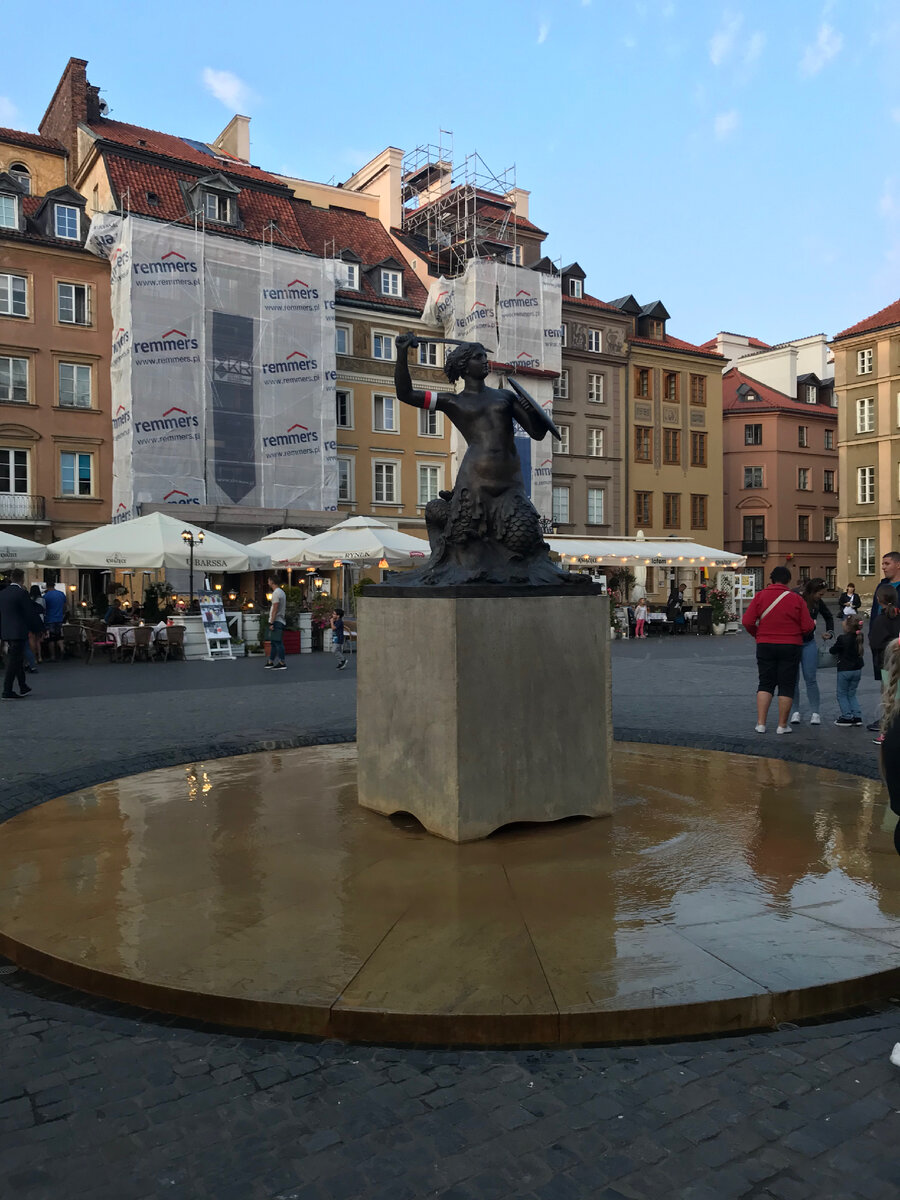 В центре Варшавы