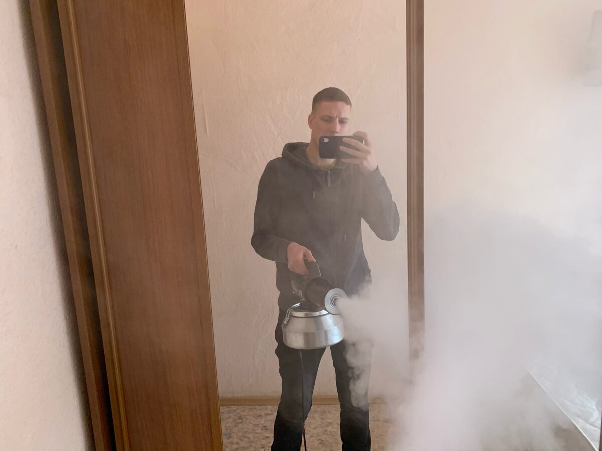 фото с обработки гостиницы (104 номера) от запаха табака. Вахтовики прокурили))