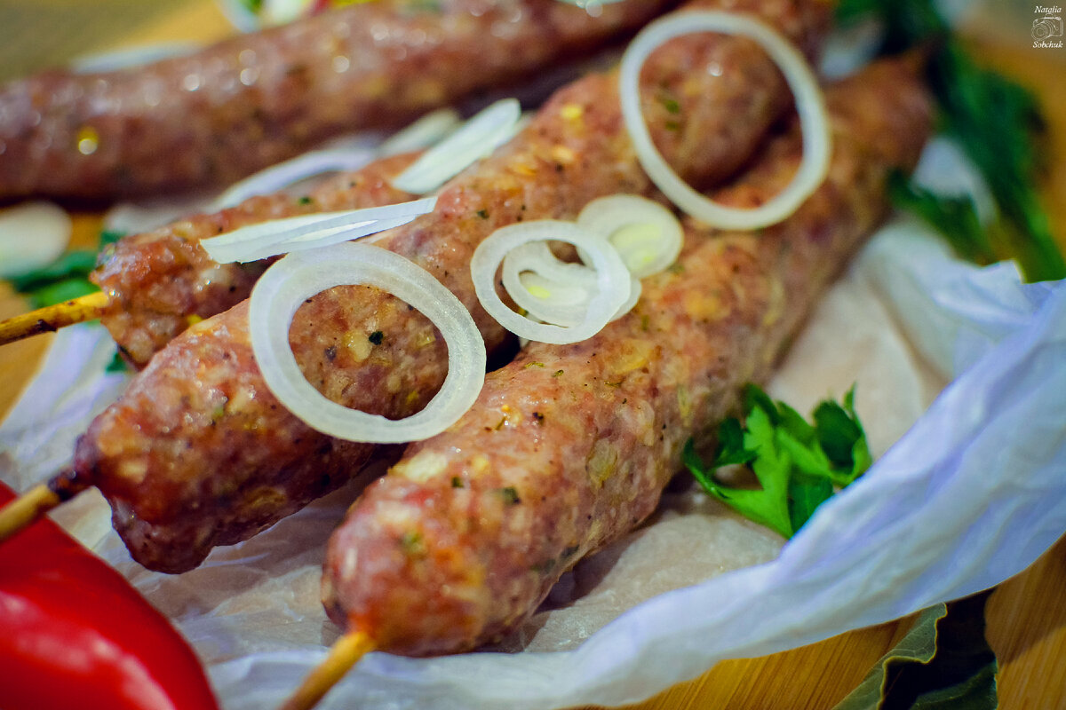 Люля кебаб из свинины в духовке: вкусный и простой рецепт | МИР ДЕСЕРТОВ NS  | Дзен