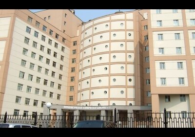 Долгие годы этот филиал НКБ был родным домом. И сейчас могу показать окошко любимой палаты)