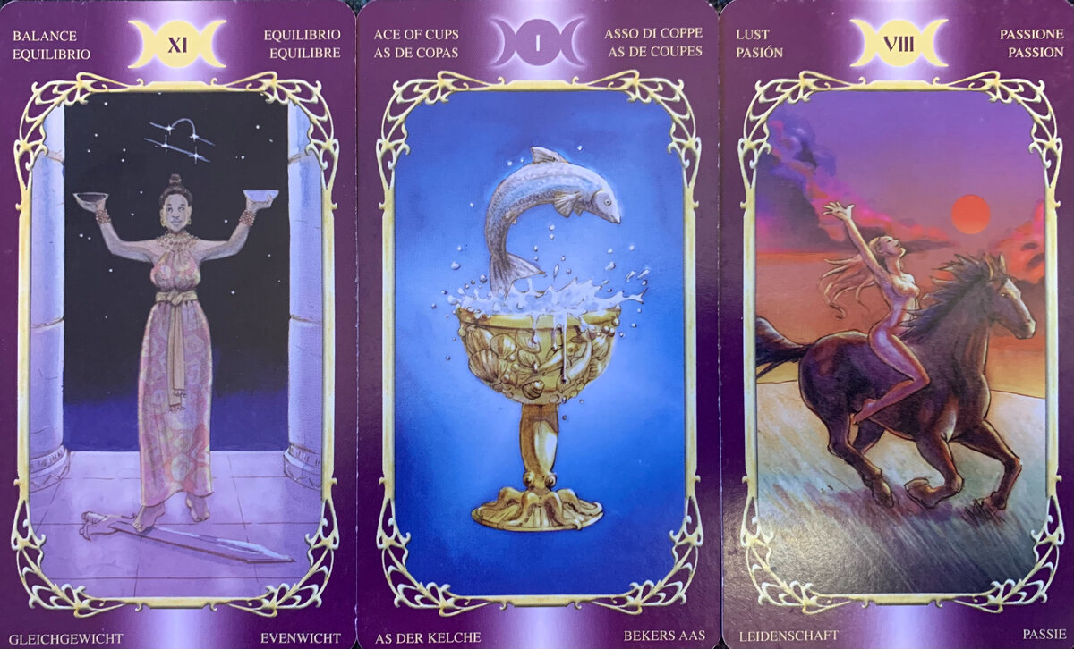 Astro Tarot картинки.