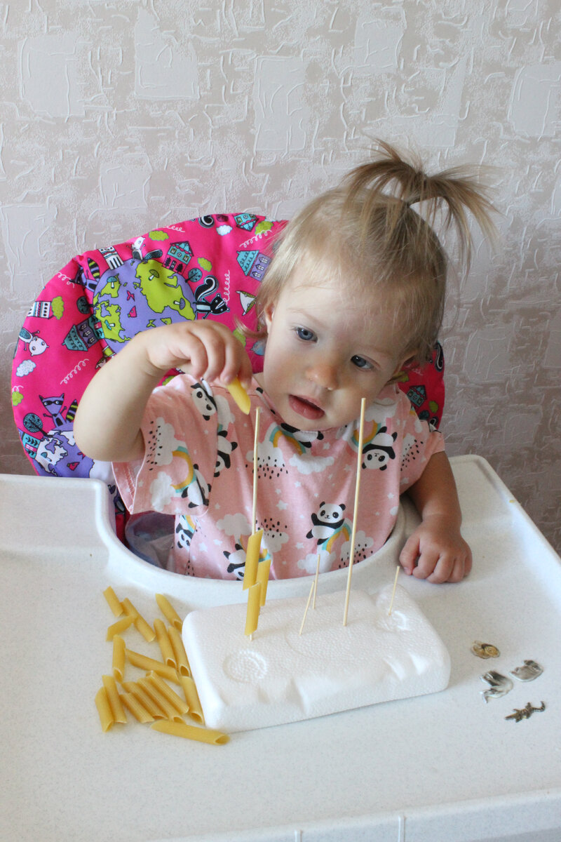 Тренировка крупкой моторики, усидчивости.