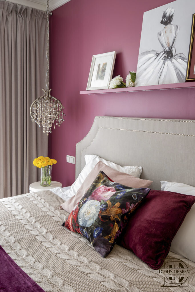 Нескучный интерьер на 50 кв.м. Классика и насыщеные цвета в яркой двушке