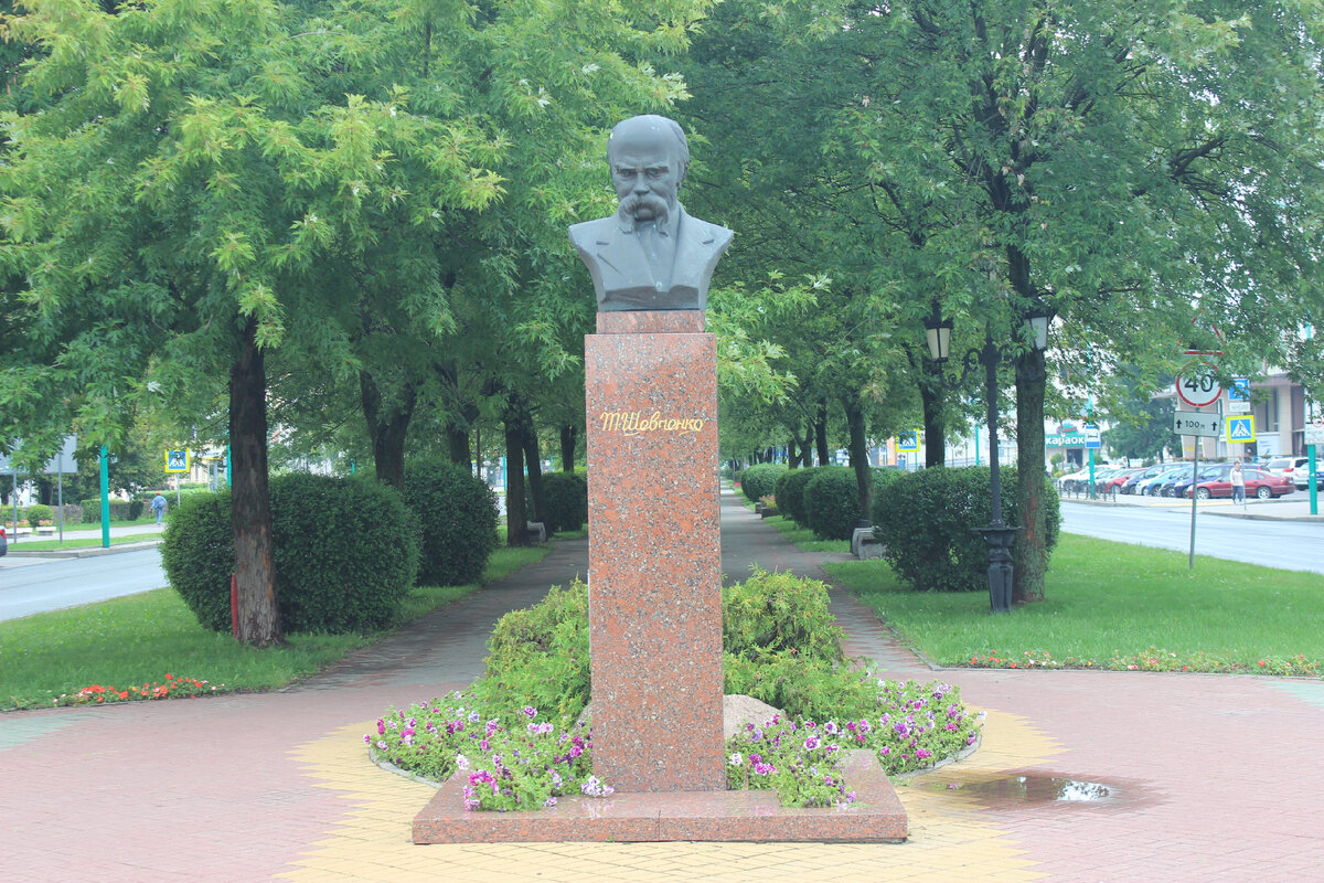 Памятник Тарасу Шевченко