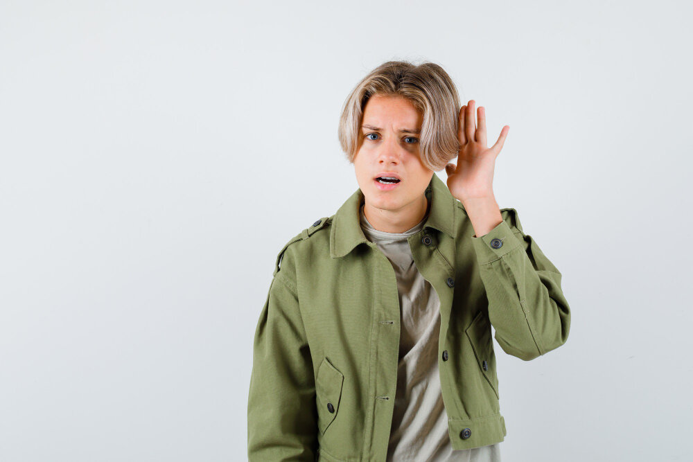 Ухудшение слуха (Источник изображения: freepik.com)