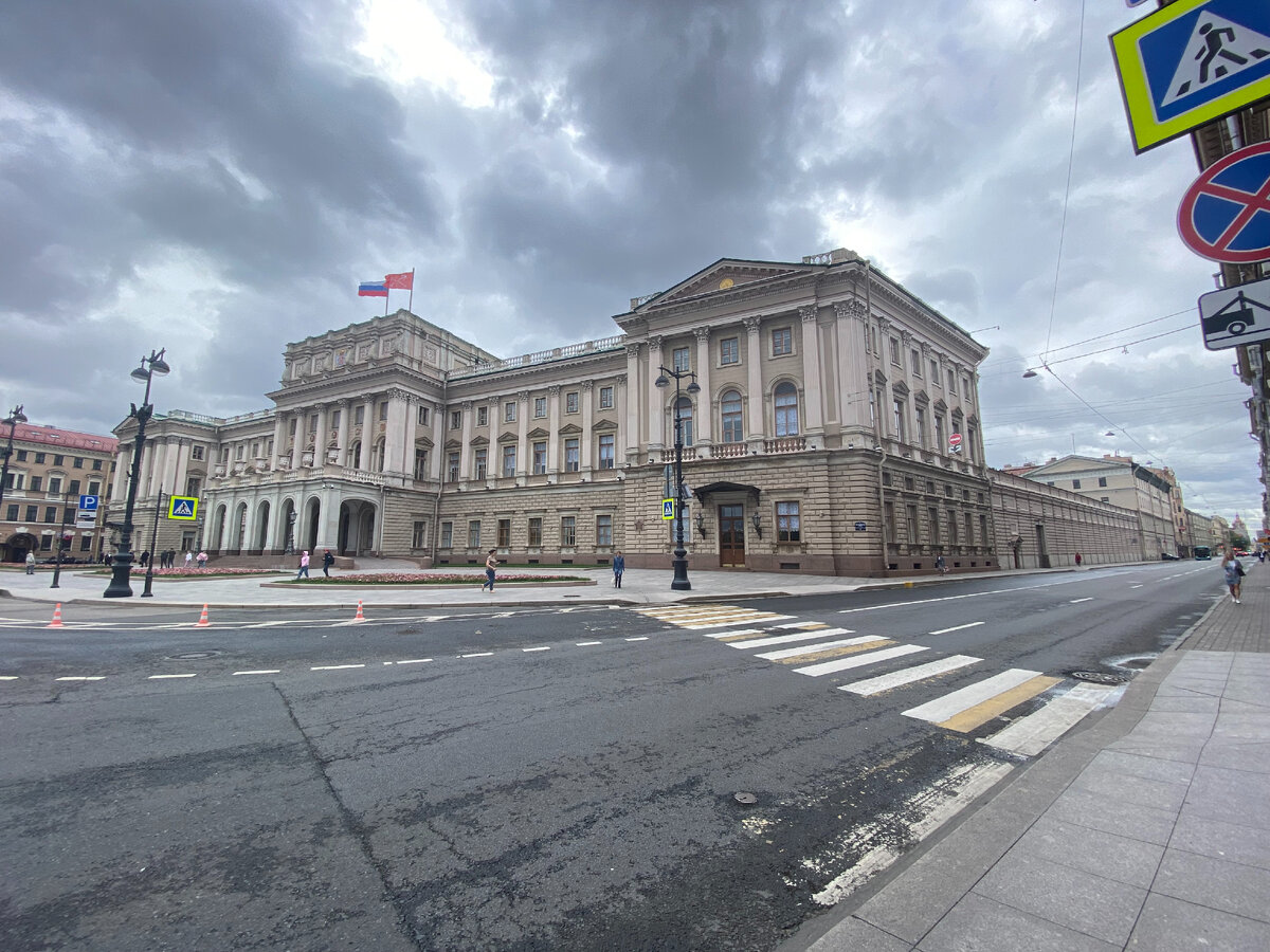 Фото автора: Мариинский дворец в Санкт-Петербурге.