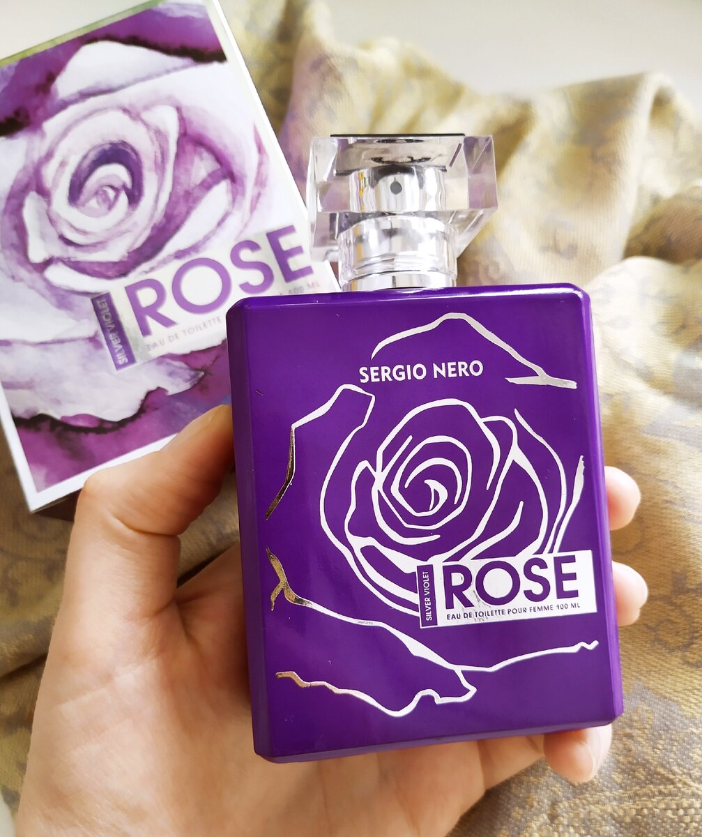 Silver Violet rose