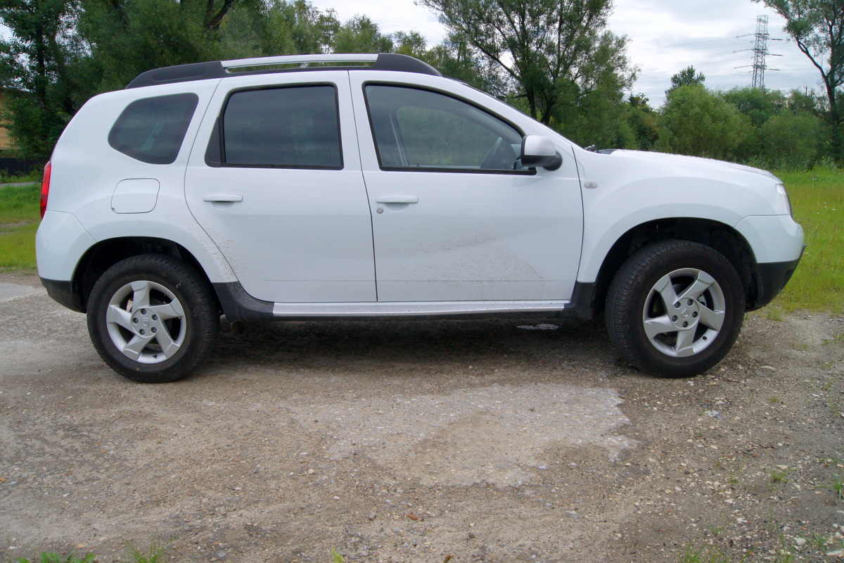 Dacia Duster (2010-2018). Характеристики, недостатки, преимущества и мнение