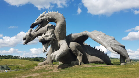  Змей Горыныч 52.368676, 38.765514