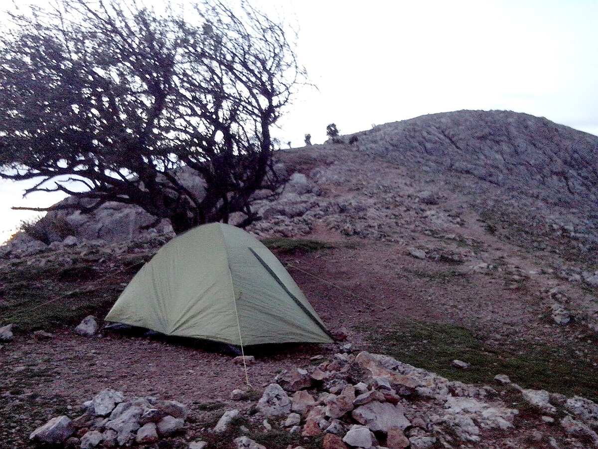 Палатка на Ильяс-Кая