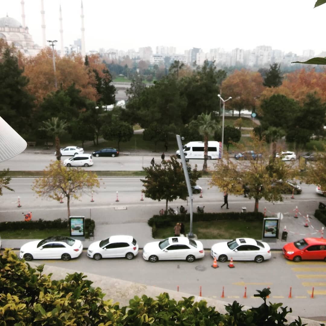 Вид с балкона ТЦ "Optimum" Адана, Турция.